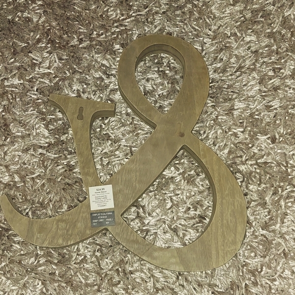 Wall decor - & - Picture 3 of 11